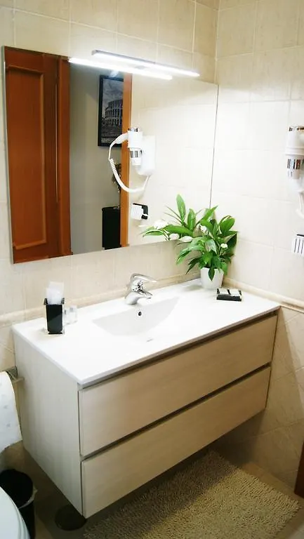 Sweet Roman Holiday Fiumicino Apartment